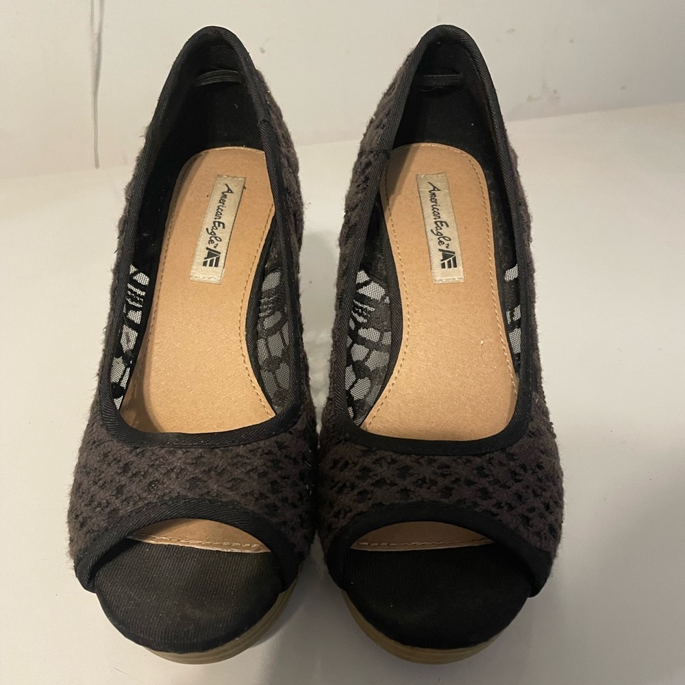 Size 6 American Eagle open-toe wedges - good condition; only worn once